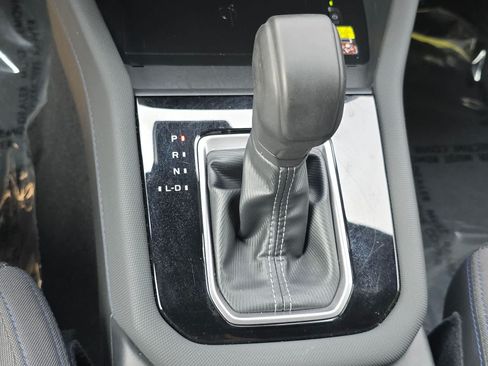 Certified 2025 Subaru Forester Premium AWD/4WD image 17