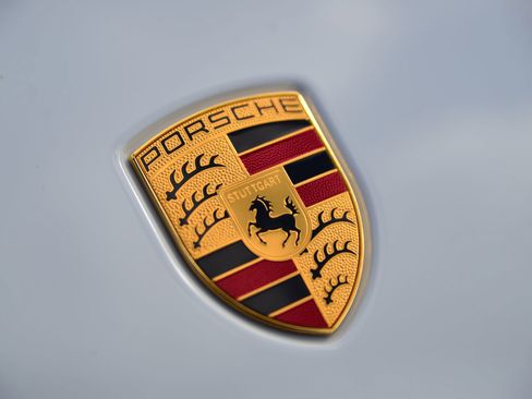 Certified 2026 Porsche Macan AWD/4WD image 19