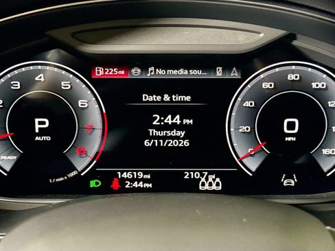 Used 2024 Audi Q8 Premium Plus w/ Premium Plus Package AWD/4WD image 12