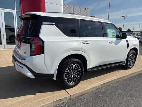 New 2026 Nissan Armada SL w/ Captain's Chari Seat Package AWD/4WD image 5