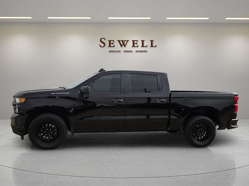 Used 2019 Chevrolet Silverado 1500 Custom w/ Custom Value Package RWD image 2