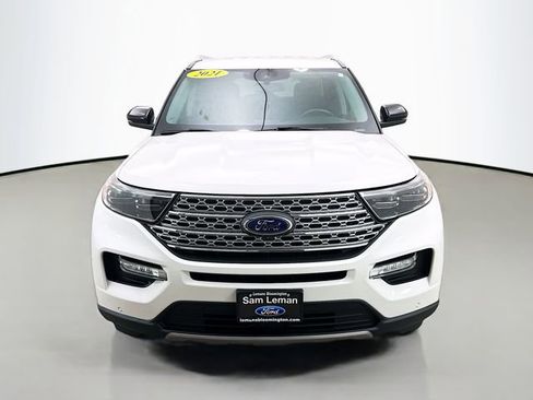 Certified 2021 Ford Explorer Limited w/ Equipment Group 301A AWD/4WD image 2
