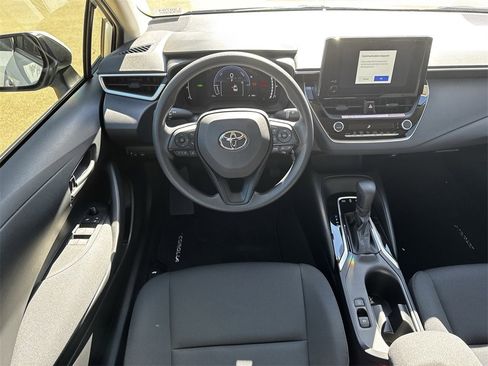 New 2026 Toyota Corolla LE image 13