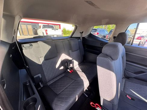 Used 2018 Volkswagen Atlas Launch Edition image 29