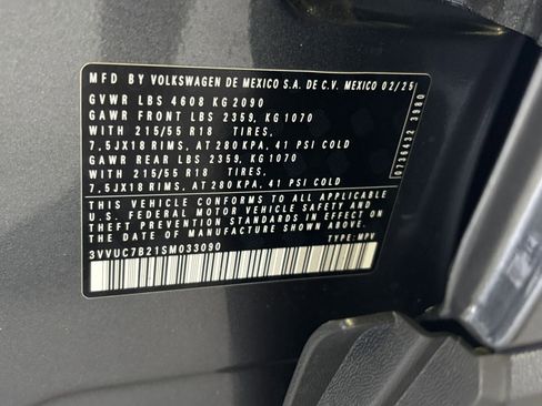 Used 2025 Volkswagen Taos SE image 34