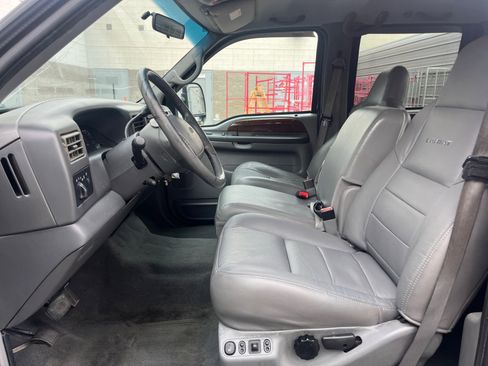 Used 2002 Ford F350 Lariat image 12