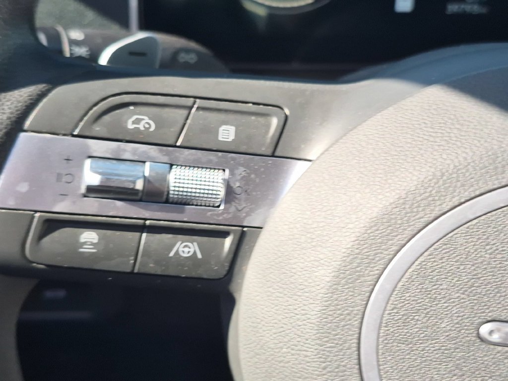 Used 2025 Hyundai Sonata SEL FWD image 21