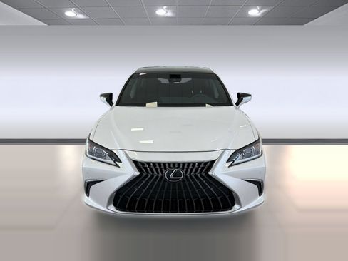 Used 2025 Lexus ES 350 w/ Premium Package FWD image 6