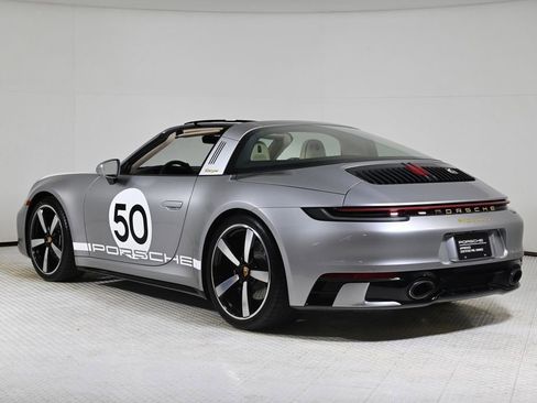 Certified 2021 Porsche 911 Targa 4S image 3
