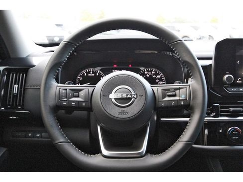 New 2025 Nissan Pathfinder SV w/ SV Premium Package image 13