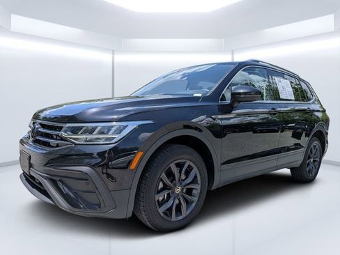Certified 2022 Volkswagen Tiguan SE AWD/4WD image 5
