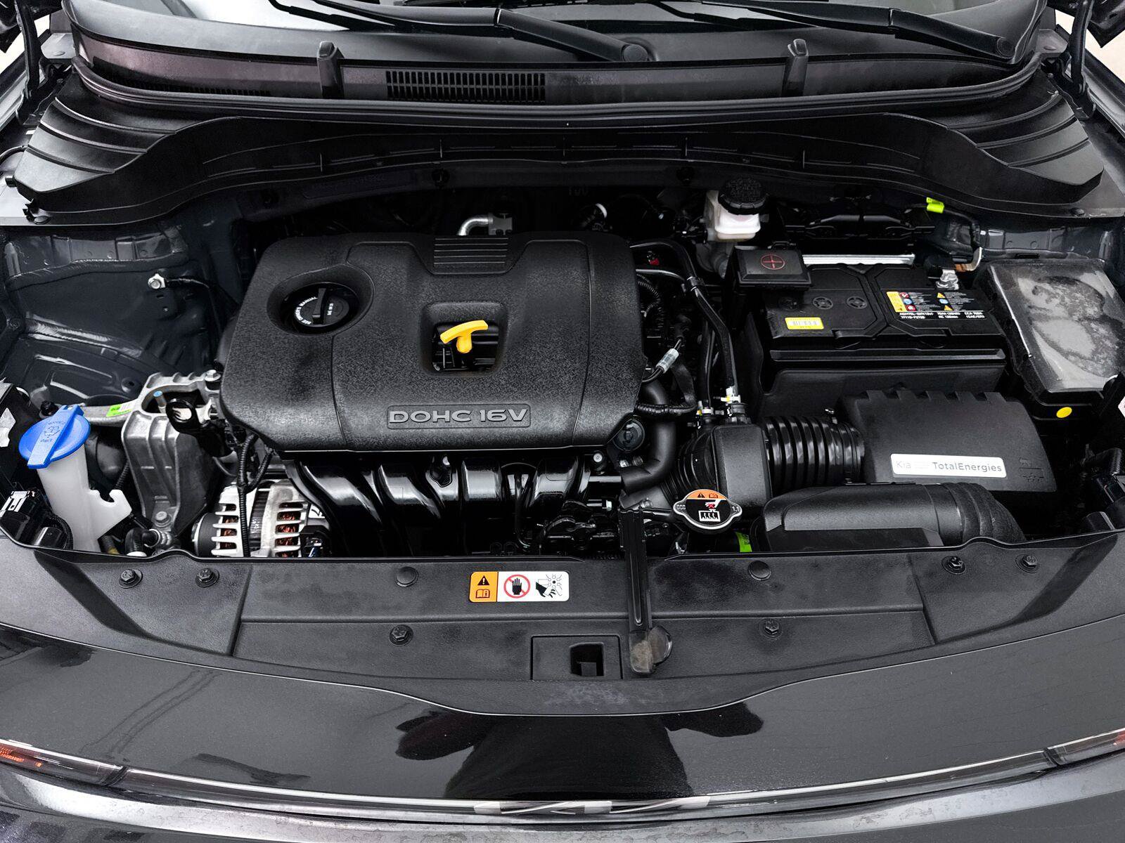 Used 2025 Kia Soul LX w/ LX Technology Package FWD image 7