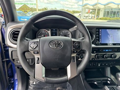 Used 2023 Toyota Tacoma Limited image 40