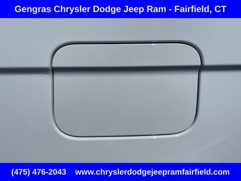 Used 2023 Jeep Grand Cherokee Limited AWD/4WD image 28