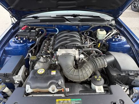 Used 2006 Ford Mustang GT RWD image 33