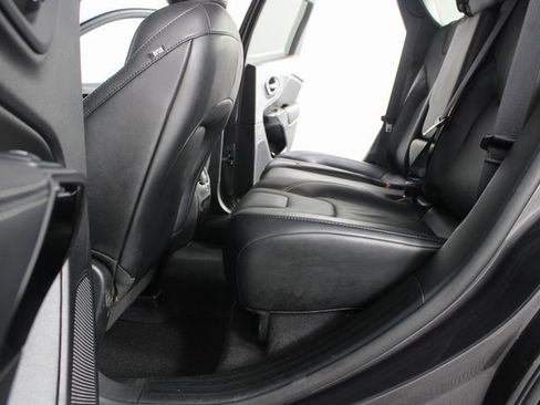 Used 2023 Jeep Cherokee Altitude Lux image 15