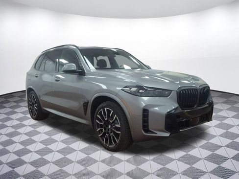 New 2026 BMW X5 xDrive50e image 6