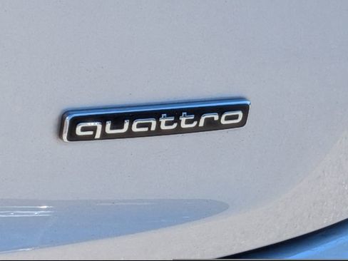 Used 2022 Audi Q5 2.0T Premium w/ Convenience Package image 13