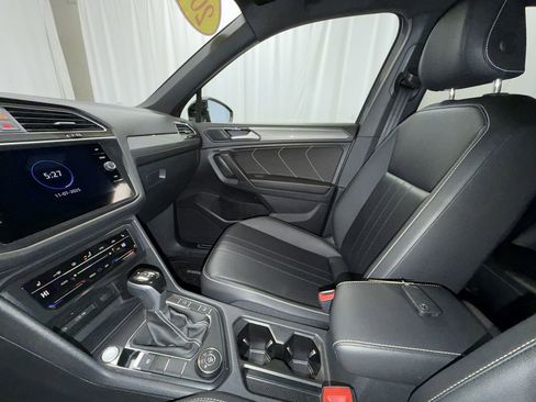Used 2024 Volkswagen Tiguan SE R-Line image 20