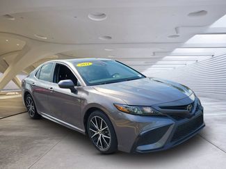 Used 2021 Toyota Camry SE FWD video 1