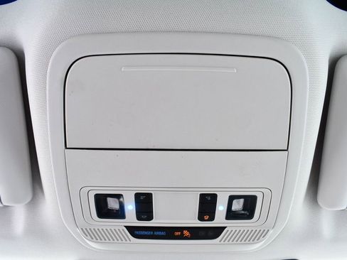 Used 2025 Ford Mustang Mach-E Premium image 31