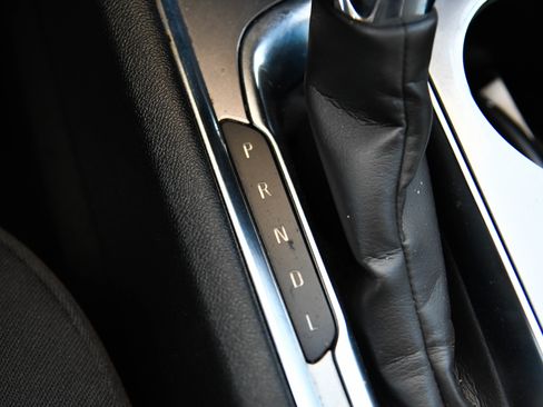 Used 2023 Chevrolet Malibu LT FWD image 24