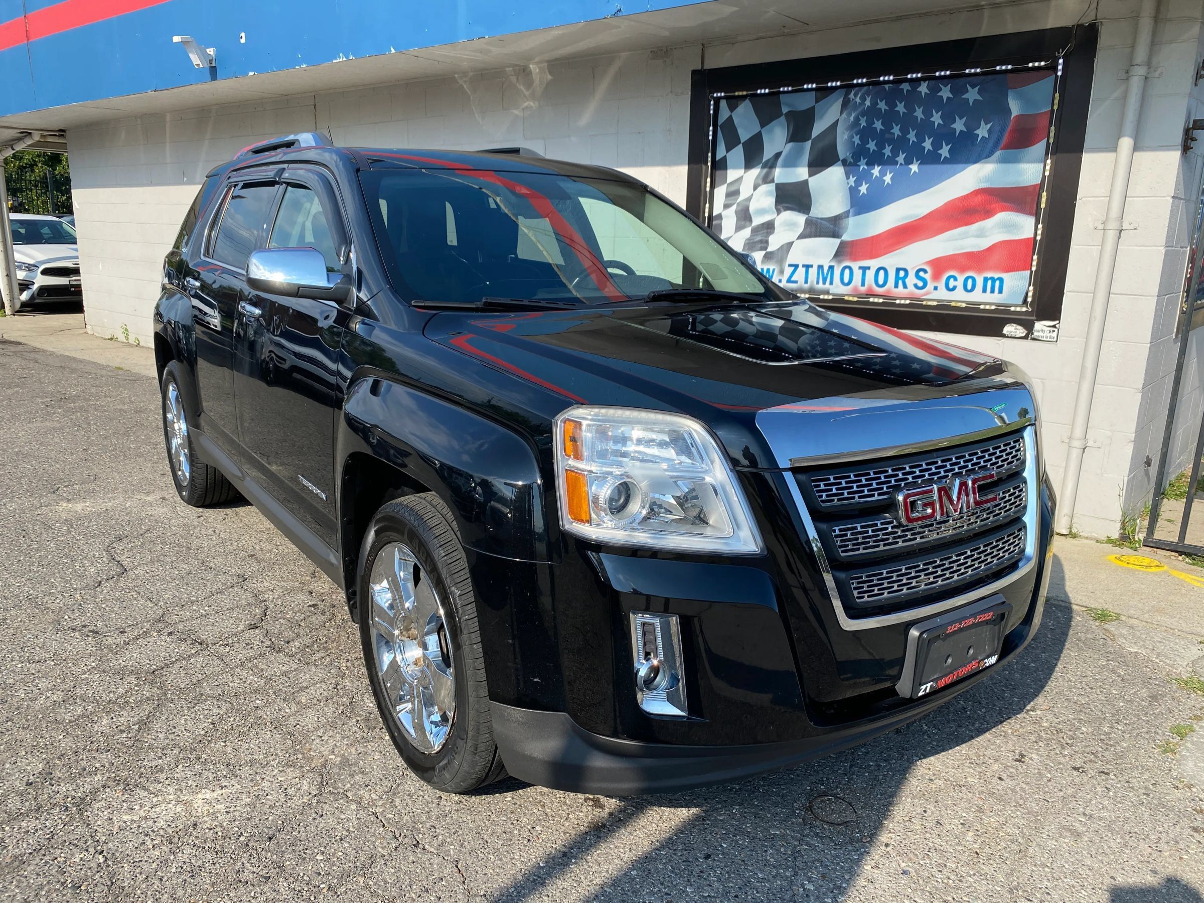 Used 2014 GMC Terrain SLT AWD/4WD image 1