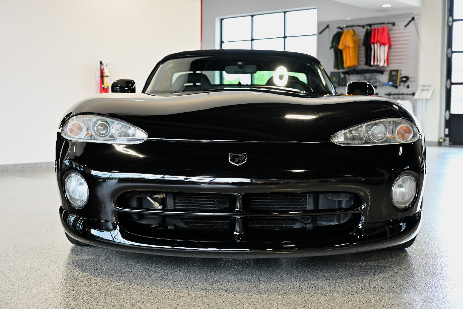Used 1994 Dodge Viper RT/10 RWD image 3