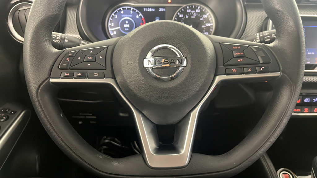 Used 2019 Nissan Kicks SV FWD image 21