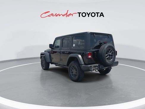 Used 2025 Jeep Wrangler Unlimited Sport AWD/4WD image 6