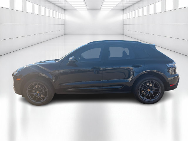 Used 2024 Porsche Macan Turbo AWD/4WD image 10