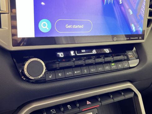 Used 2024 Toyota Sequoia Limited image 21