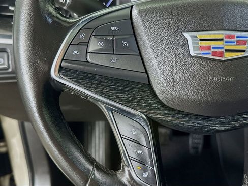 Used 2022 Cadillac XT5 Premium Luxury image 11