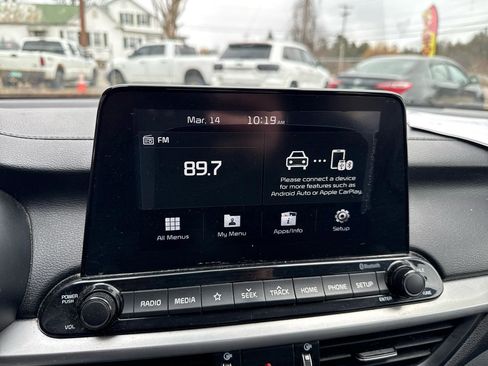 Used 2020 Kia Forte LXS FWD image 17
