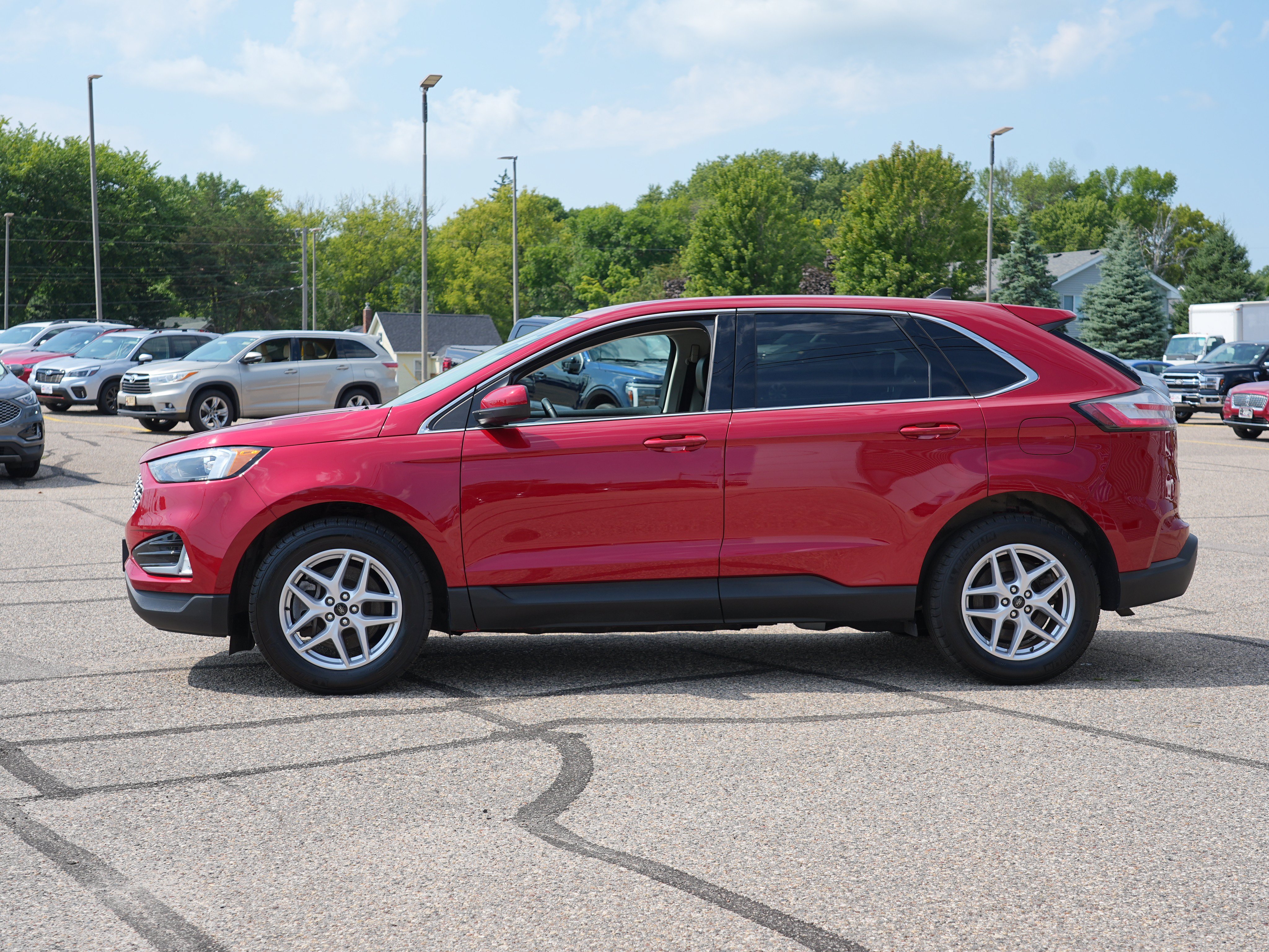 Used 2023 Ford Edge SEL w/ Convenience Package AWD/4WD image 7