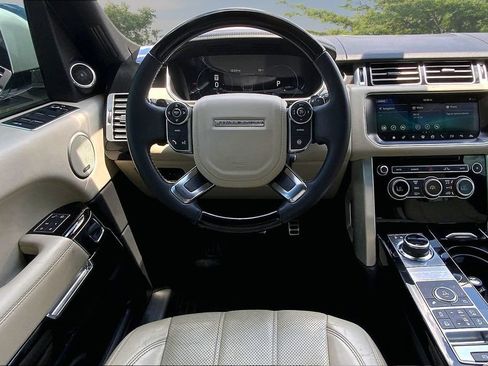 Used 2017 Land Rover Range Rover Supercharged AWD/4WD image 8