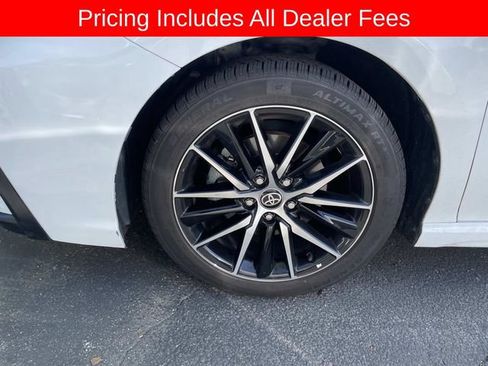 Used 2024 Toyota Camry SE AWD/4WD image 7