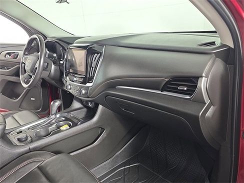 Used 2019 Chevrolet Traverse RS image 21