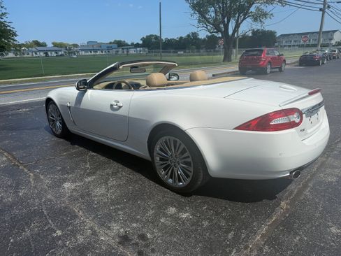 Used 2011 Jaguar XK Convertible RWD image 4