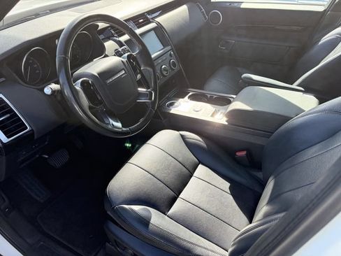 Used 2019 Land Rover Discovery SE AWD/4WD image 5