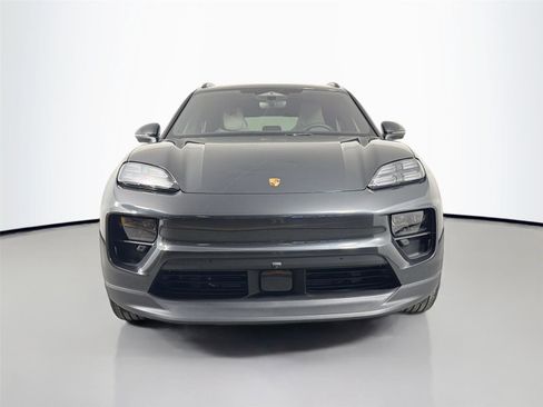 Used 2026 Porsche Macan Electric RWD image 10