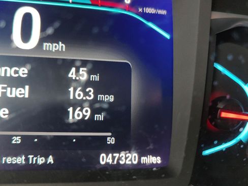 Used 2021 Honda Pilot Touring image 15