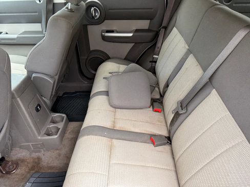 Used 2009 Dodge Nitro SLT AWD/4WD image 9
