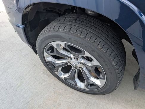 Used 2022 RAM 1500 Limited AWD/4WD image 11