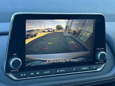 Certified 2025 Nissan Rogue S AWD/4WD image 18