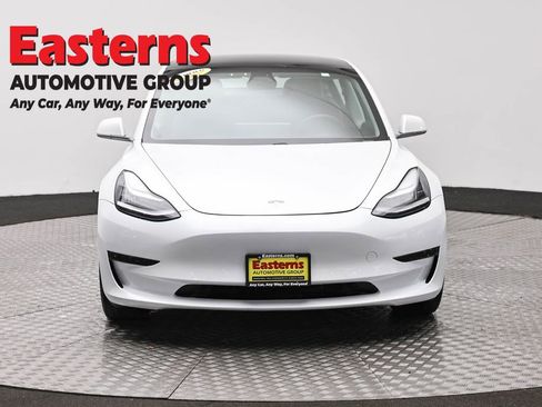 Used 2020 Tesla Model 3 Standard Range Plus RWD image 2