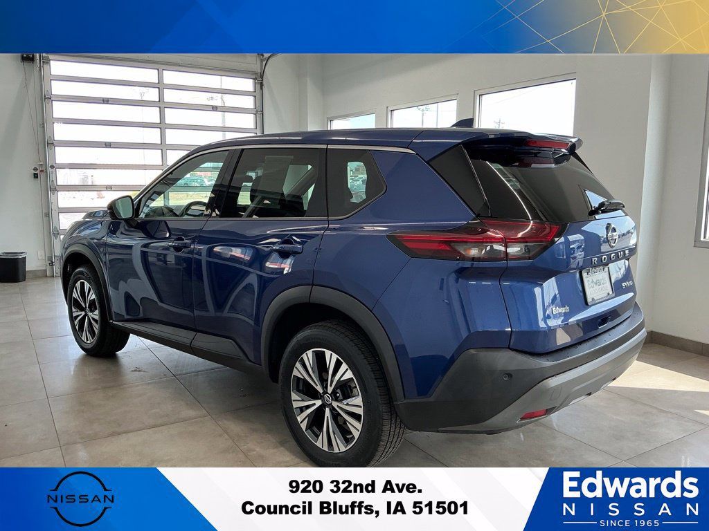 Used 2021 Nissan Rogue SV AWD/4WD image 5