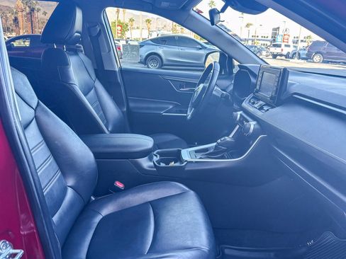 Certified 2020 Toyota RAV4 XLE Premium image 19