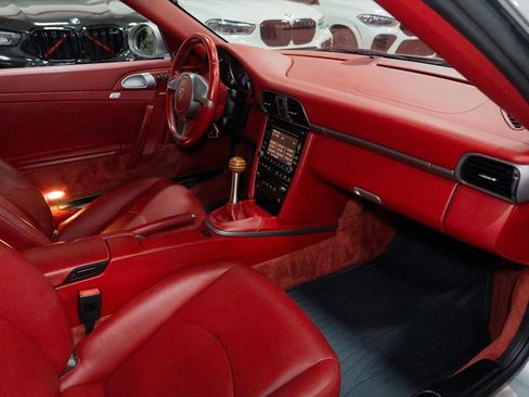 Used 2010 Porsche 911 Carrera image 29