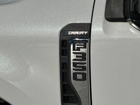 Used 2023 Ford F350 Lariat w/ Lariat Ultimate Package AWD/4WD image 11